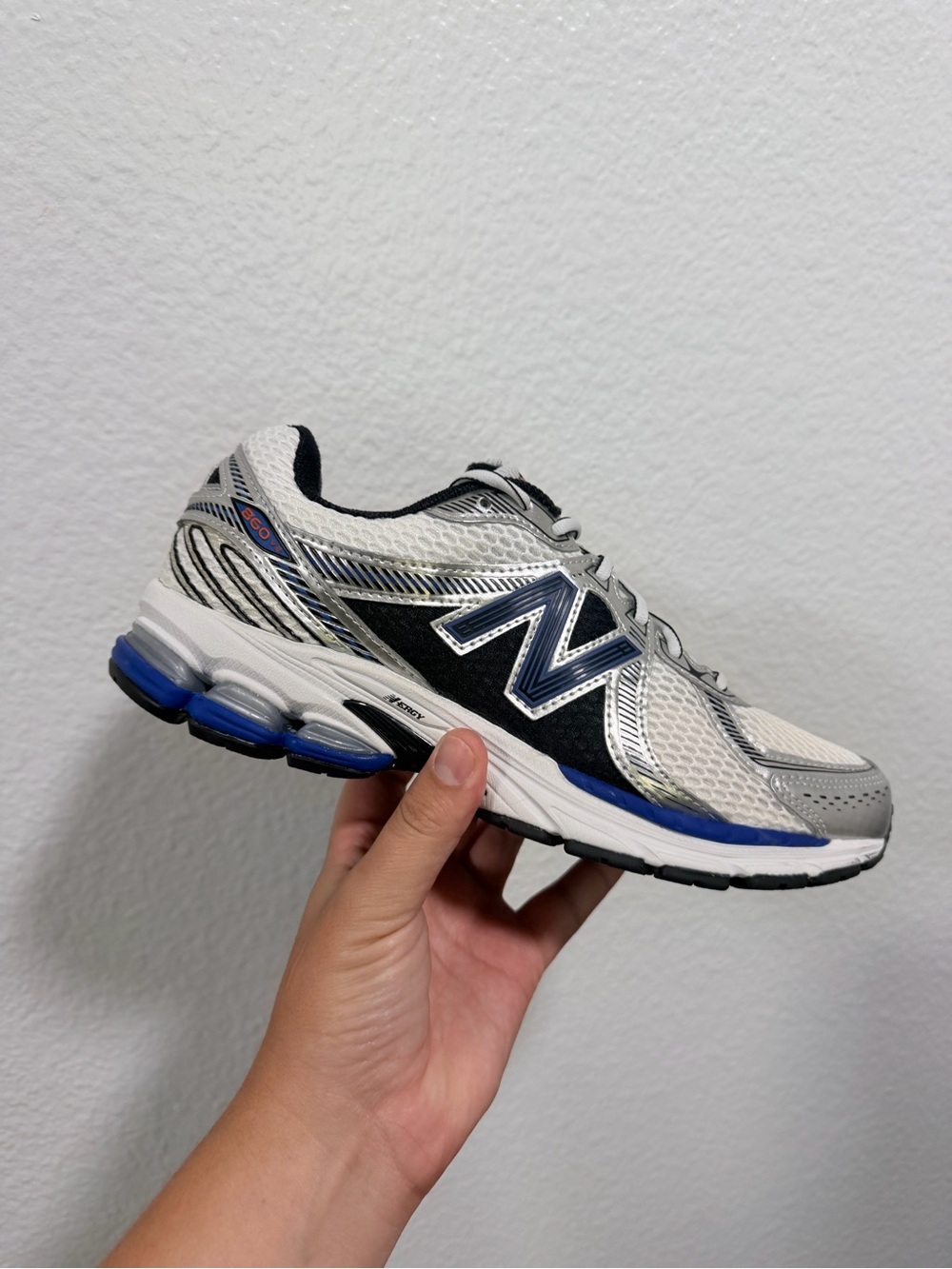 New Balance Silver, Black & Blue 860v2